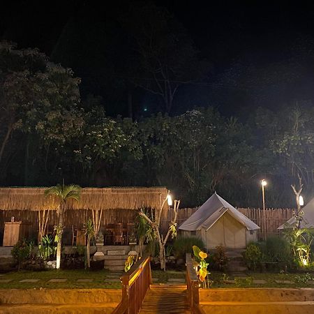 Emayan Glamping Kubupenlokan Eksteriør bilde