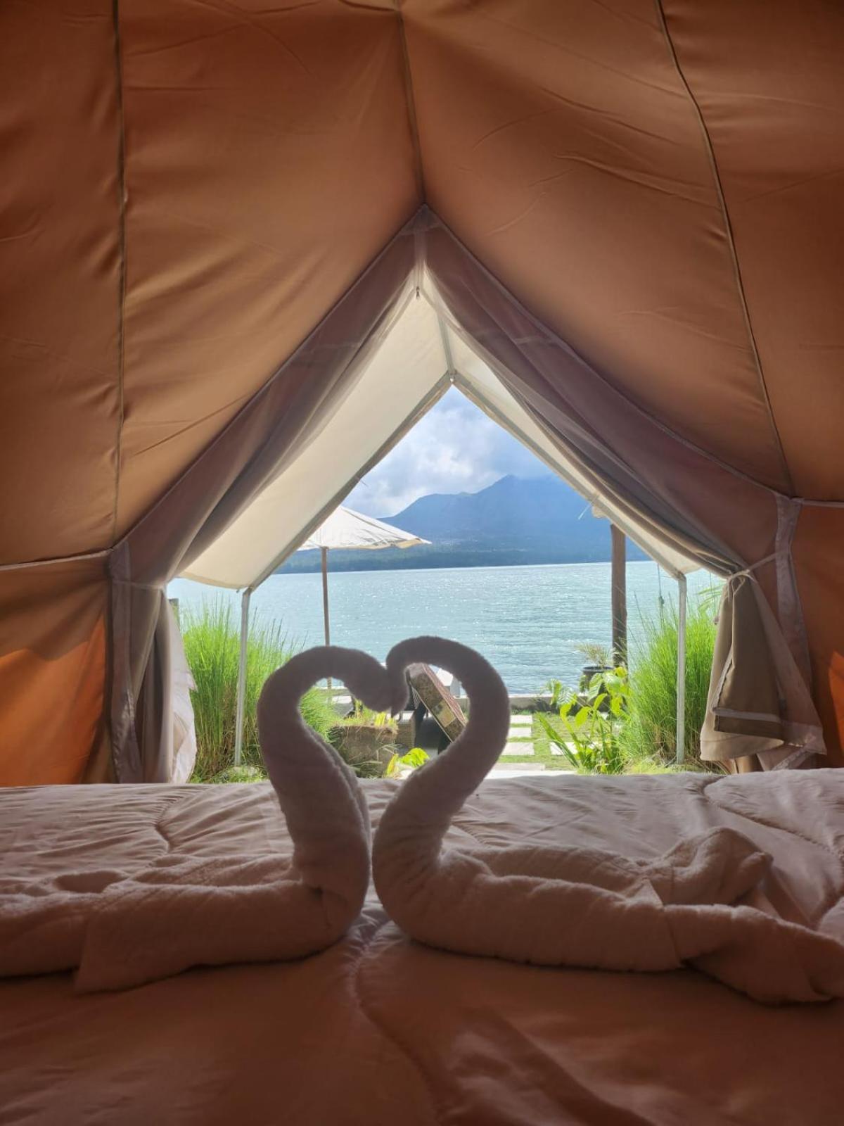 Emayan Glamping Kubupenlokan Eksteriør bilde